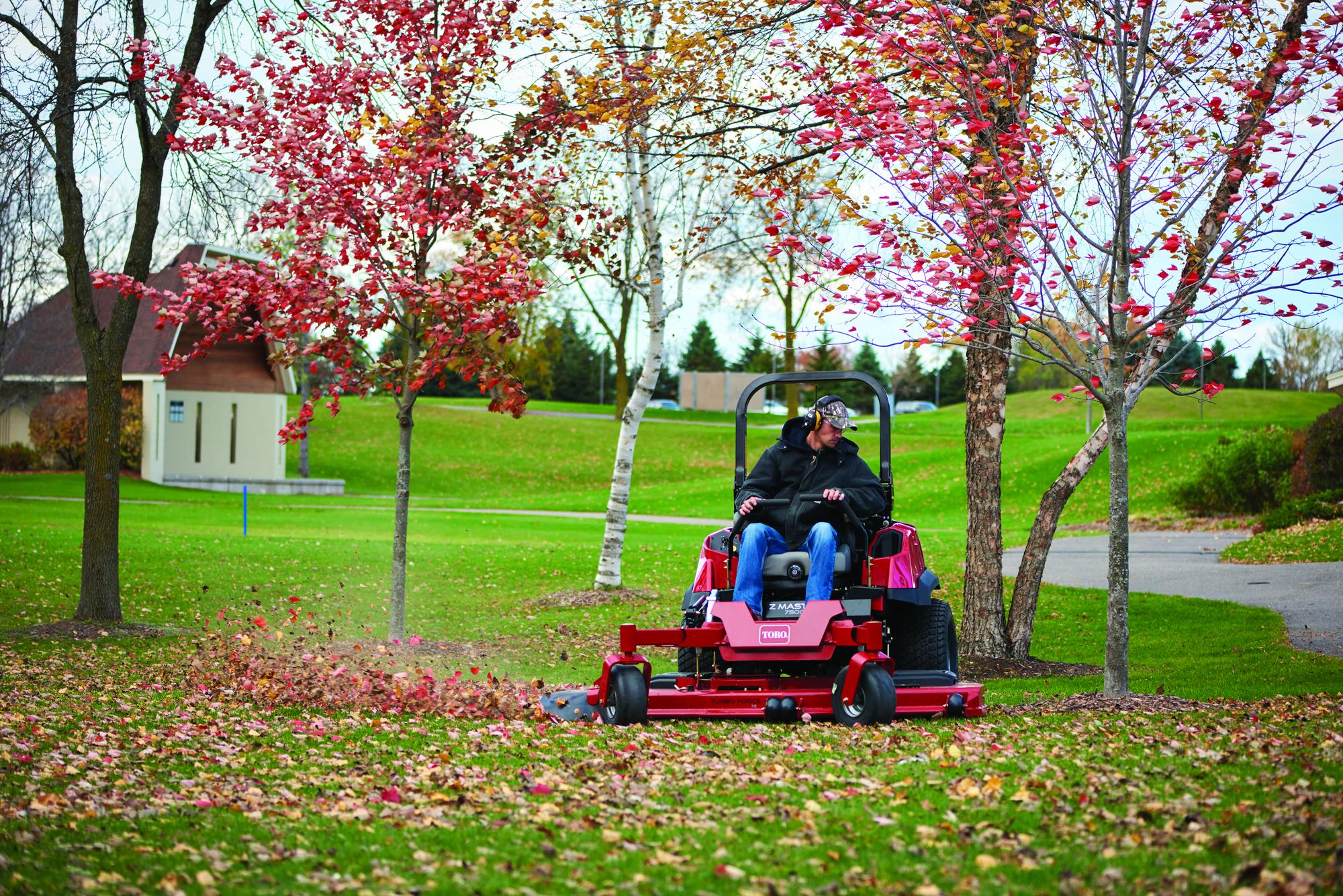 Toro® 7500-D Z Master® Zero Turn Mowers